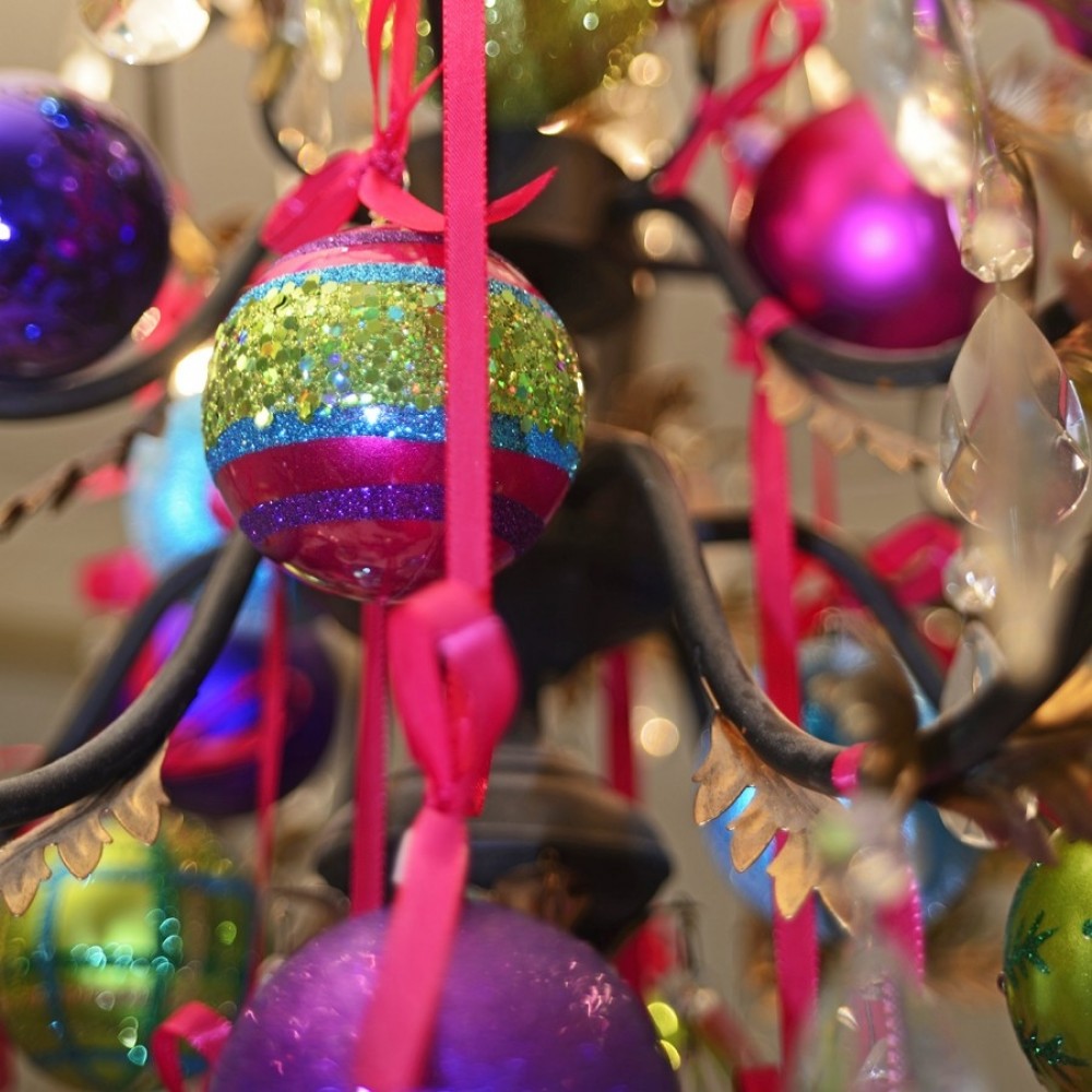 8cmjulekugleglitterpink-01